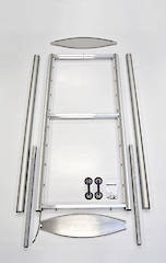 Auf Ihr Wunschmaß gefertigter Bausatz für ALUFOR®-Pylonsystem  in eloxiert-silber.