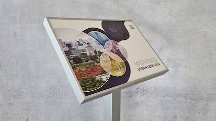 Pultschild A3 quer - 45° - Säule 50-50