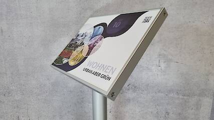 Pultschild A3 quer - 45° - Säule 60